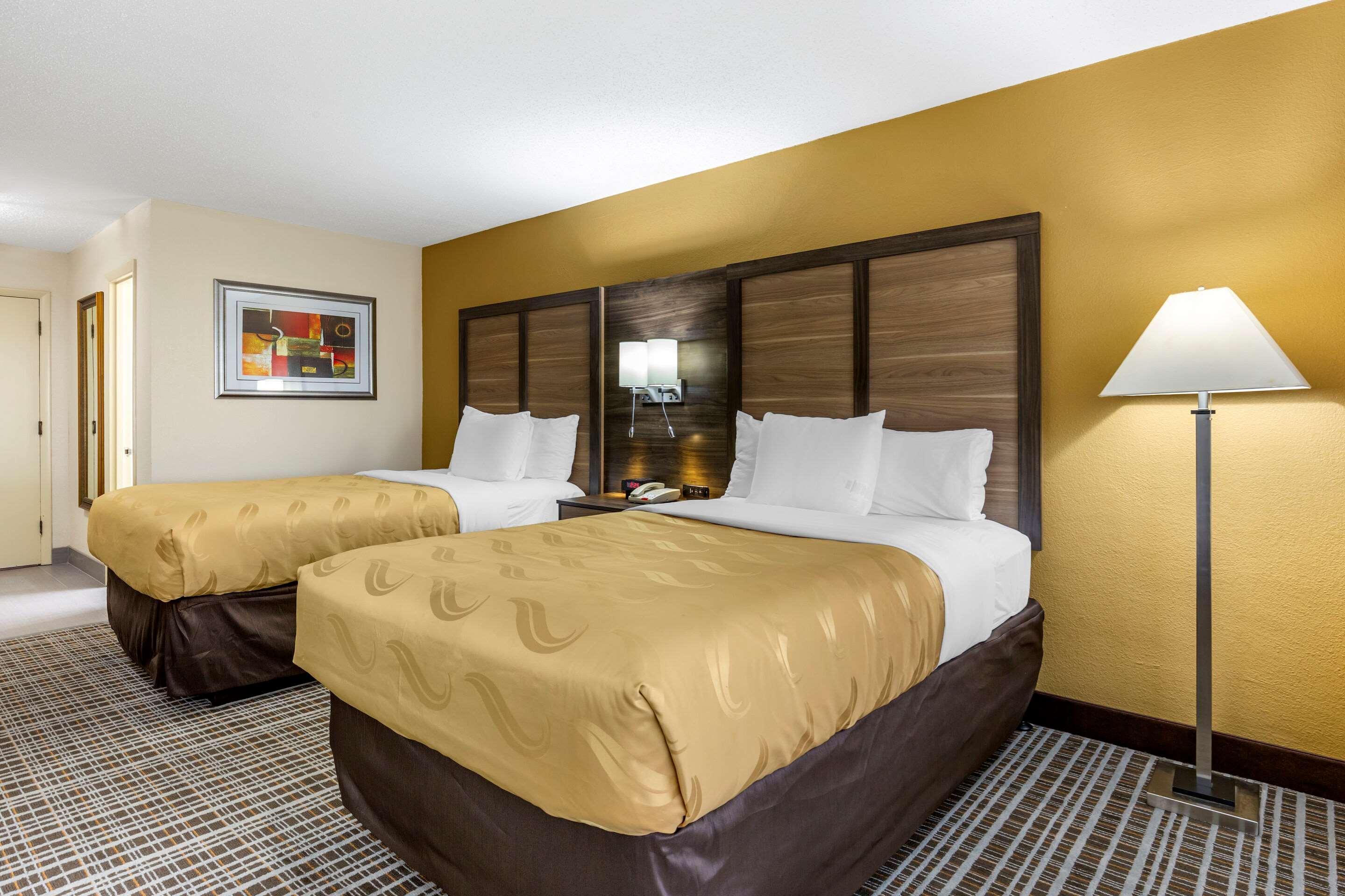 Quality Inn & Suites - Greensboro-High Point Buitenkant foto